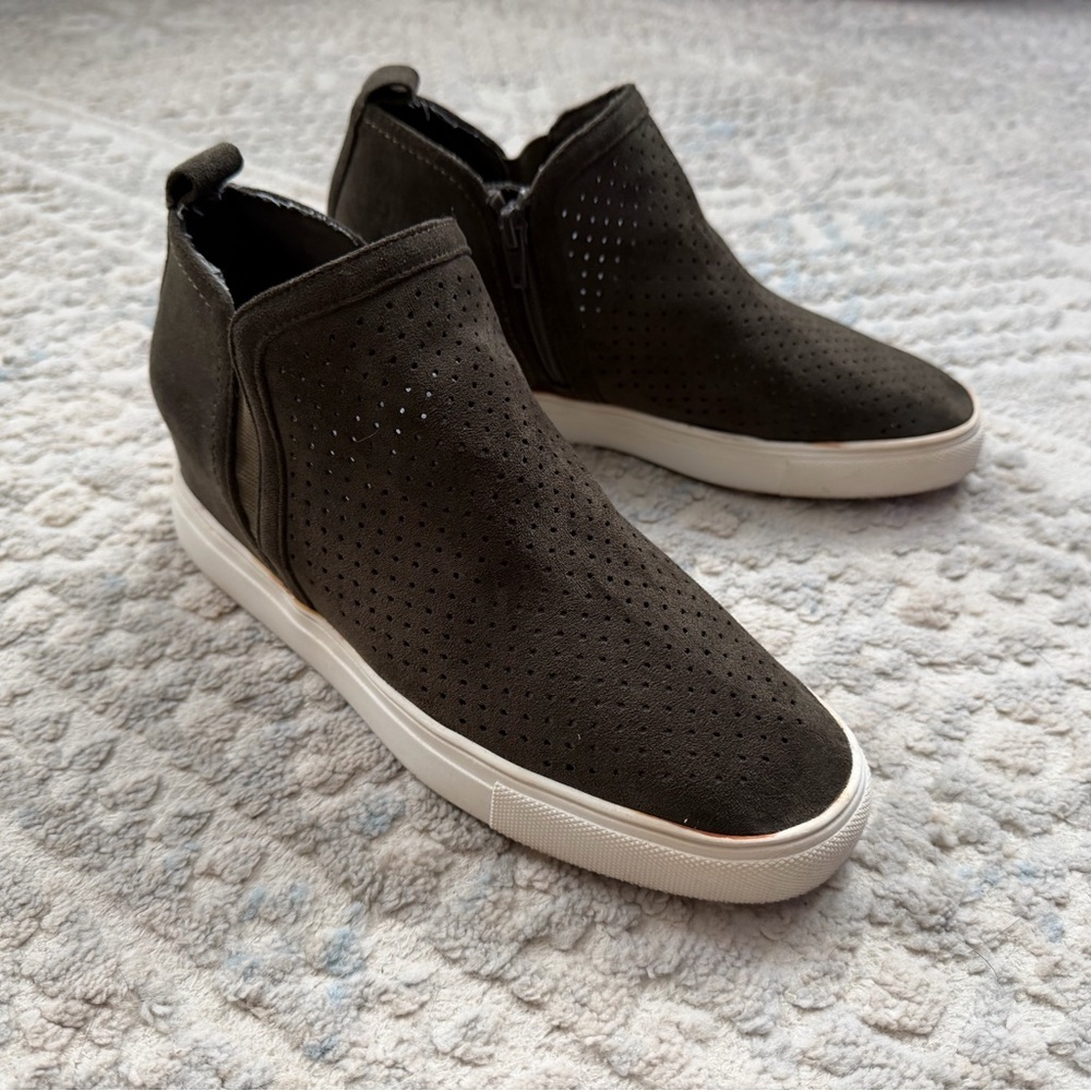 Women’s Madden Clarke Olive Green Perforated Sneakers